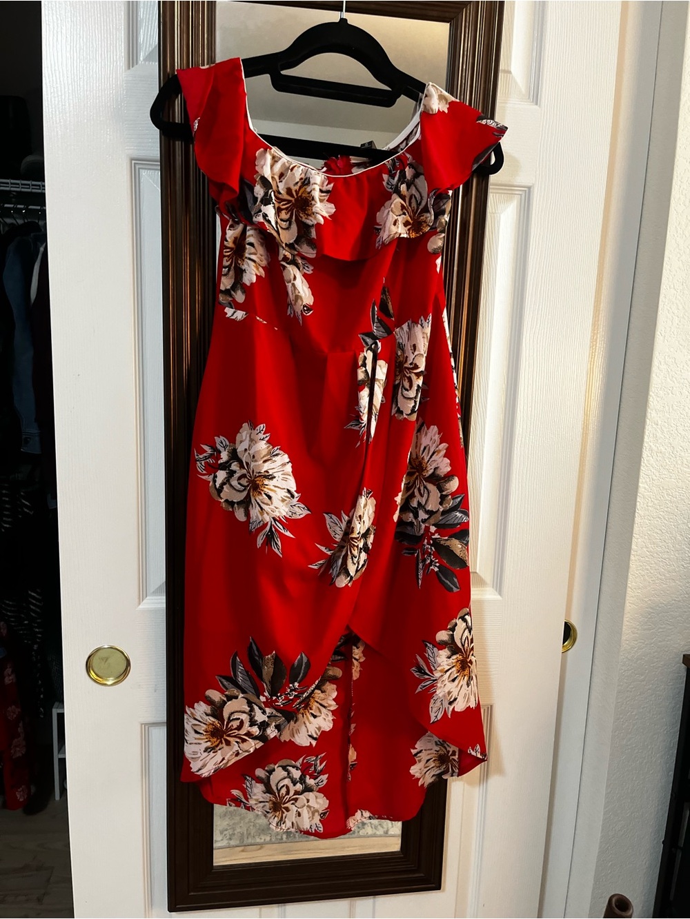 Amazing Lace red floral dress